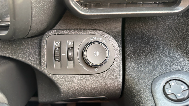 Vauxhall Combo Cargo Combo L1 Diesel 2300 1.5 Turbo D 100ps H1 Sportive Van